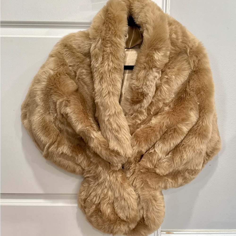 Luxurious Tan Faux Fur Women's Coat